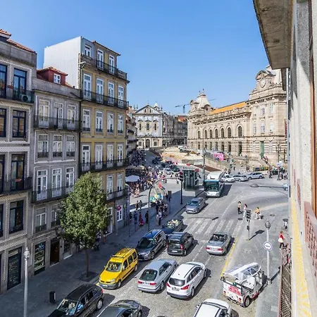 Mouzinho Downtown 2br W/ Parking By Lovelystay