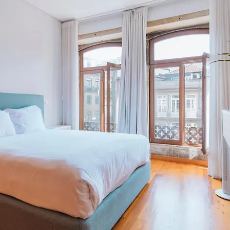 Mouzinho Downtown 2br W/ Parking By Lovelystay Apartment *