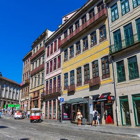 Mouzinho Downtown 2br W/ Parking By Lovelystay